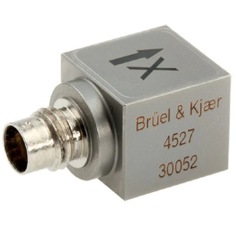 תצלום מוצר אמיתי של מאיץ התאוצה התלת־צירי Type 4527 מתוך גיליון HBK BP 2447